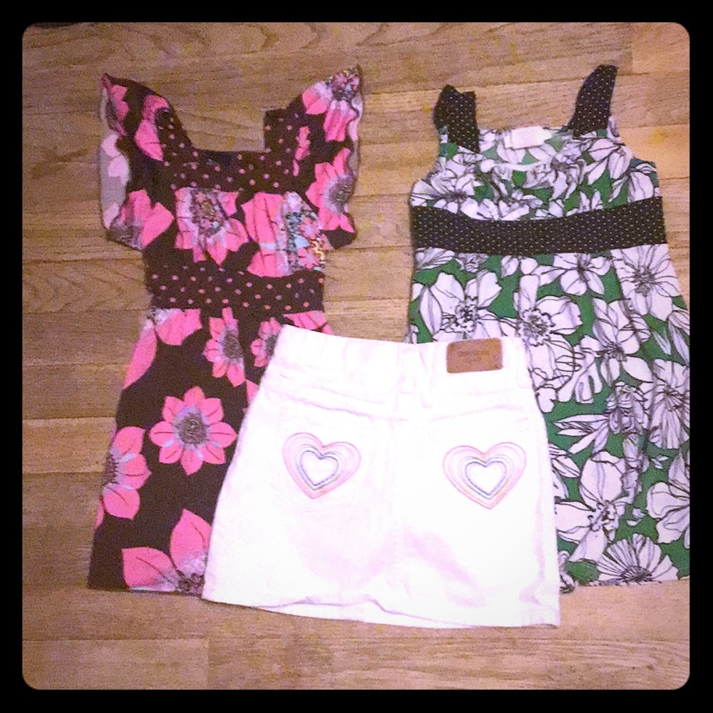 FLASH. BUNDLE SALE***Dresses/skirt size 4&5